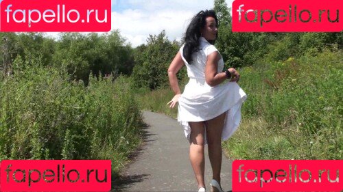 Danica Collins Onlyfans Photo Gallery 