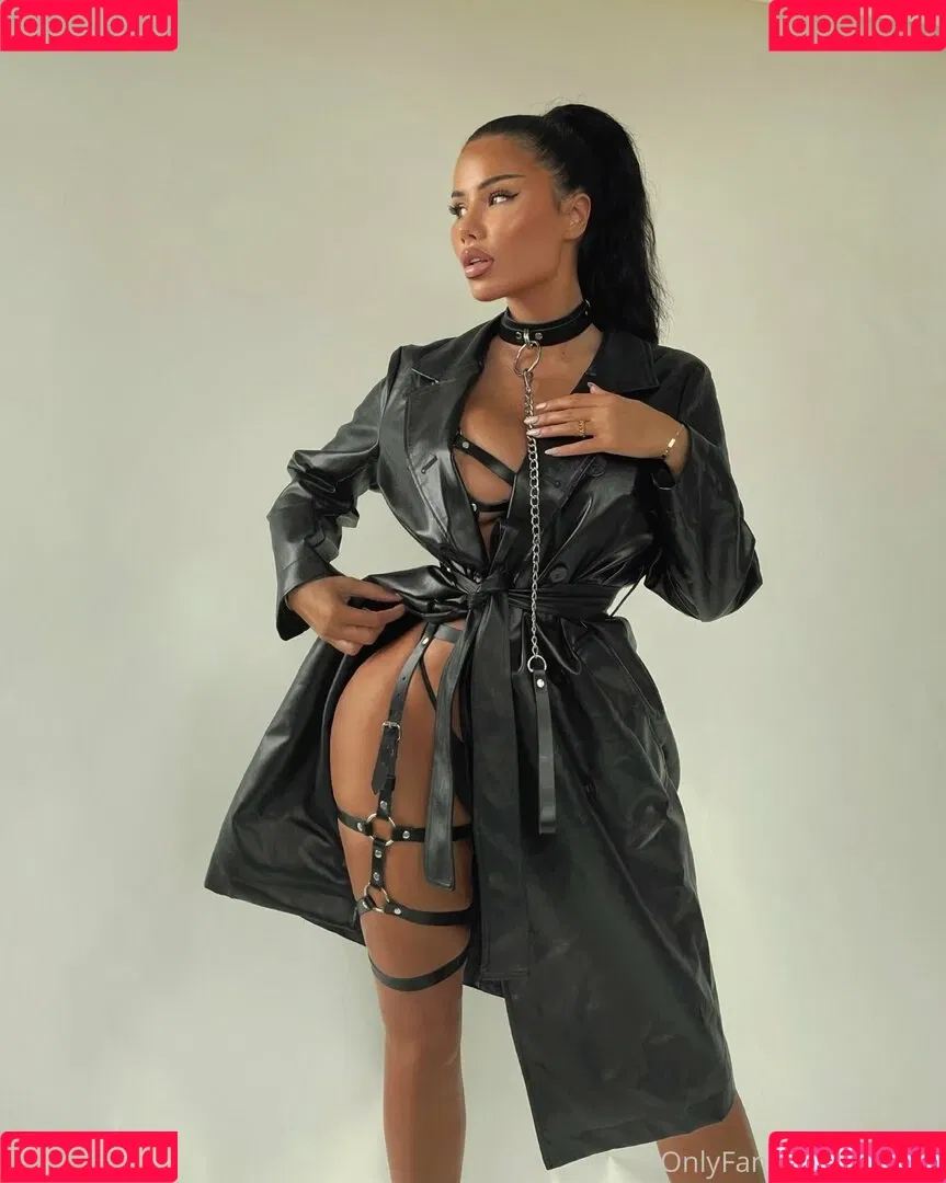 Adeleg Onlyfans Photo Gallery 