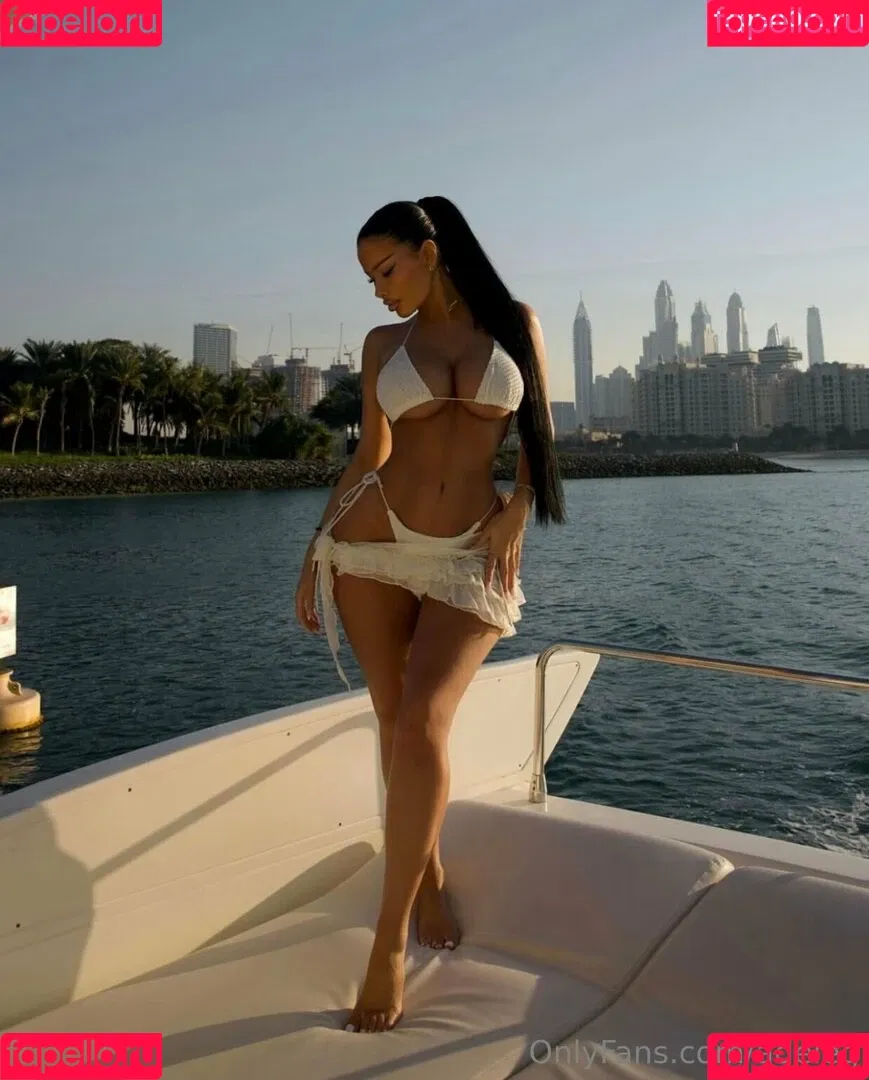 Adeleg Onlyfans Photo Gallery 