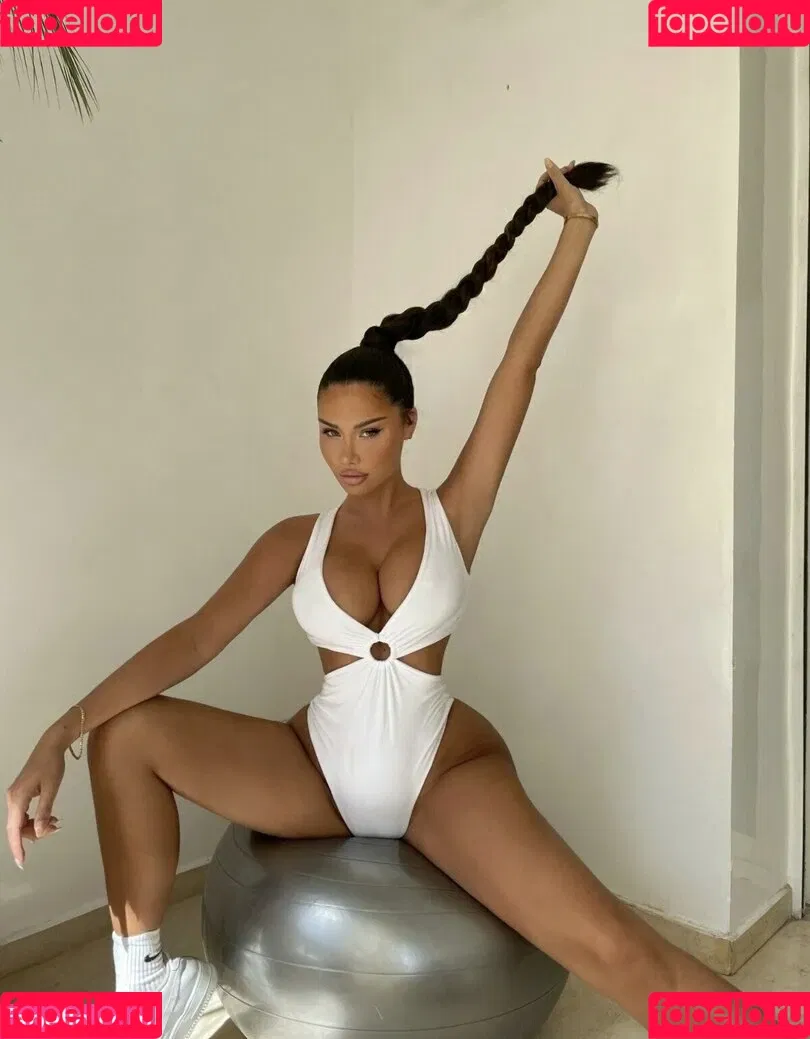 Adeleg Onlyfans Photo Gallery 