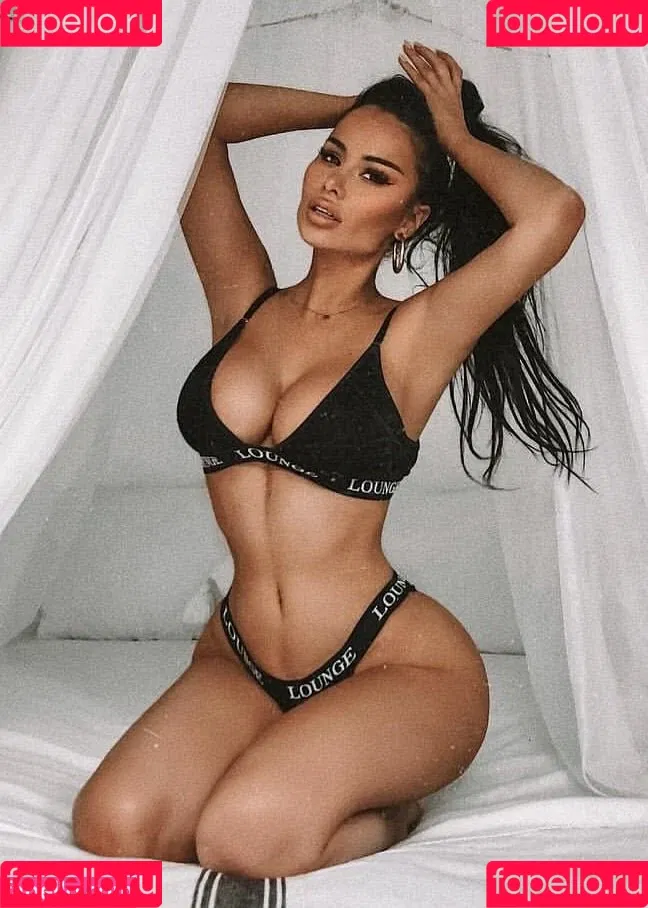 Adeleg Onlyfans Photo Gallery 