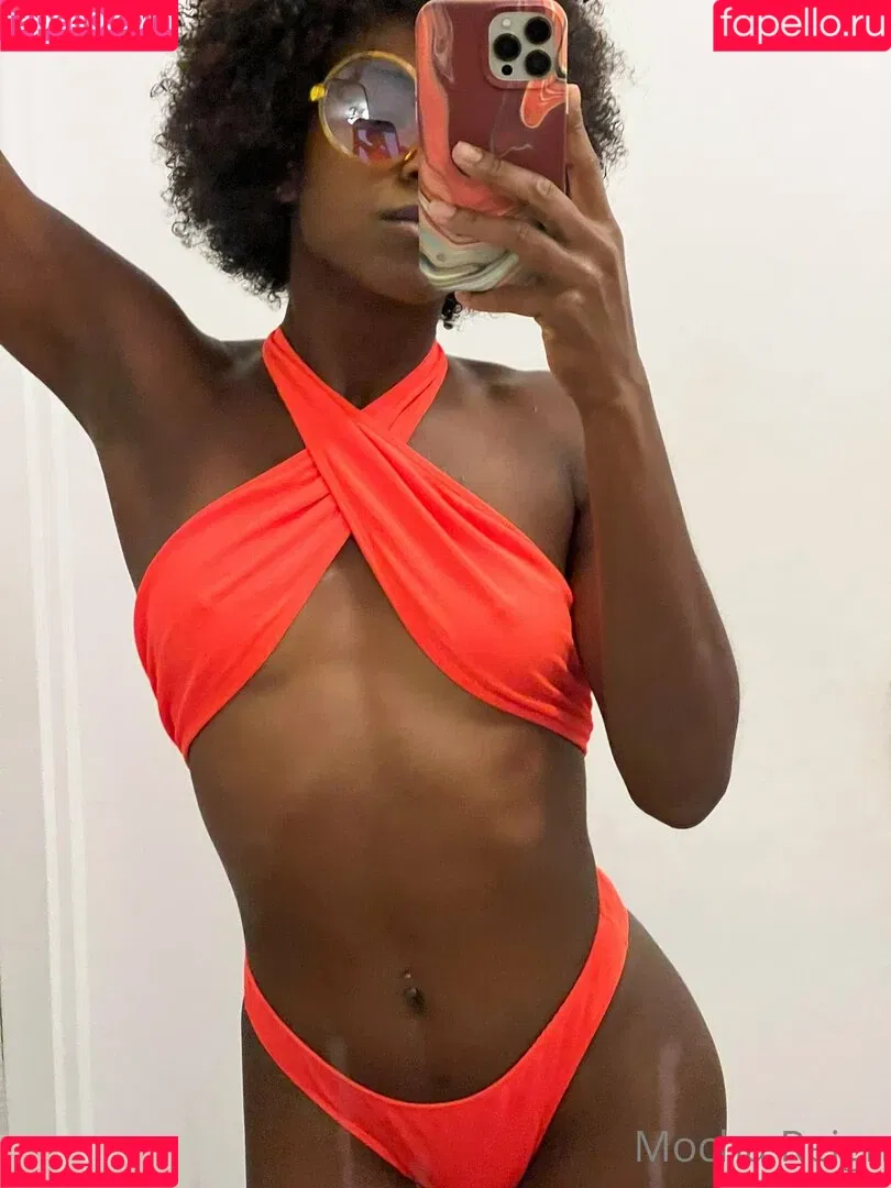 mochareignvip Onlyfans Photo Gallery 