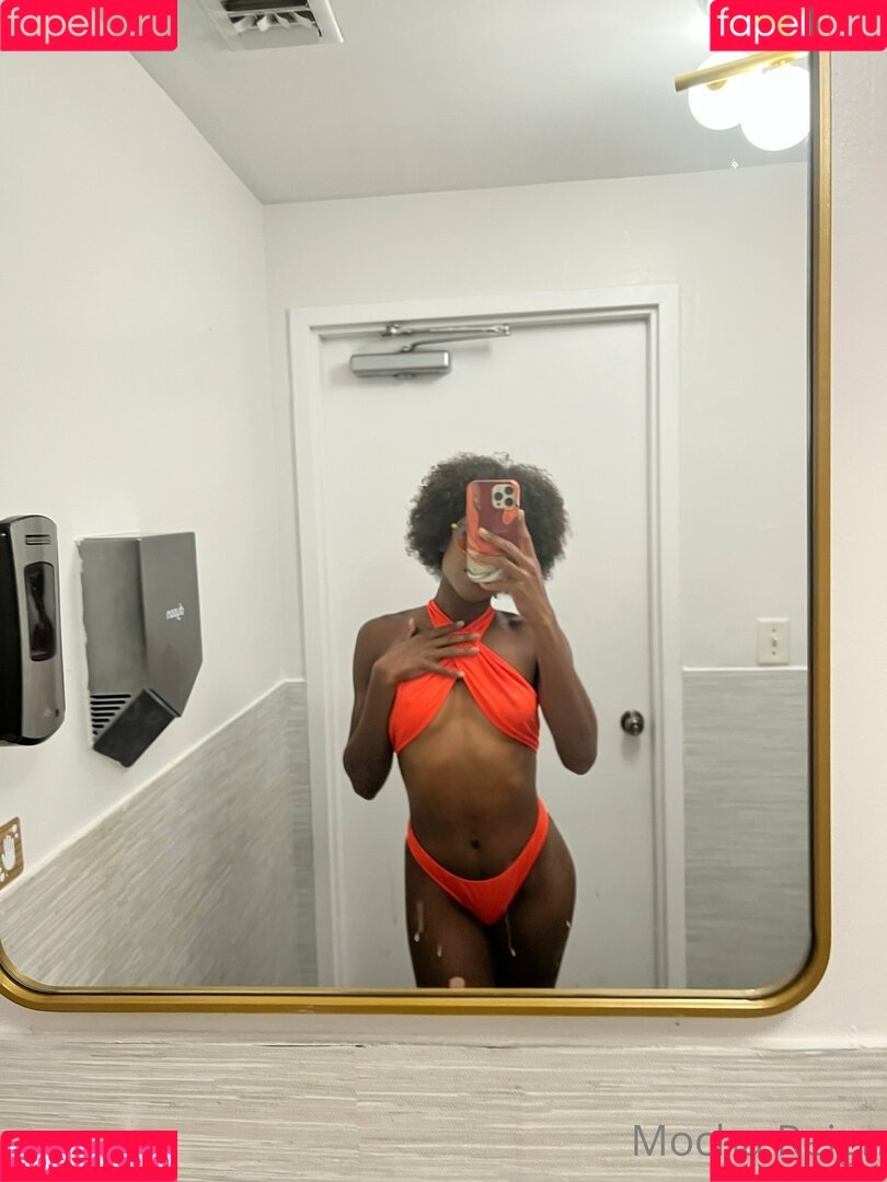 mochareignvip Onlyfans Photo Gallery 