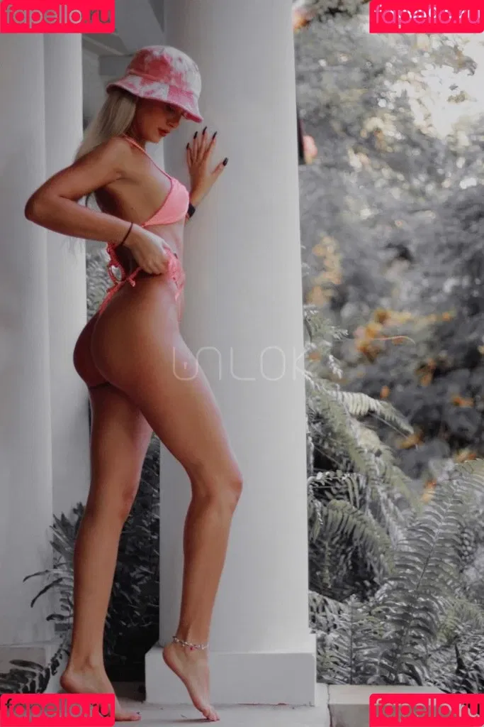 Mahila Mendez Onlyfans Photo Gallery 