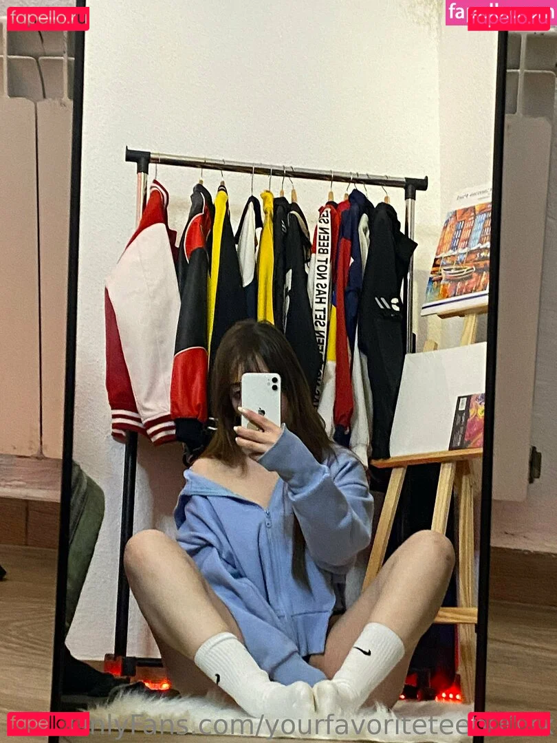 yourfavoriteteen003x Onlyfans Photo Gallery 