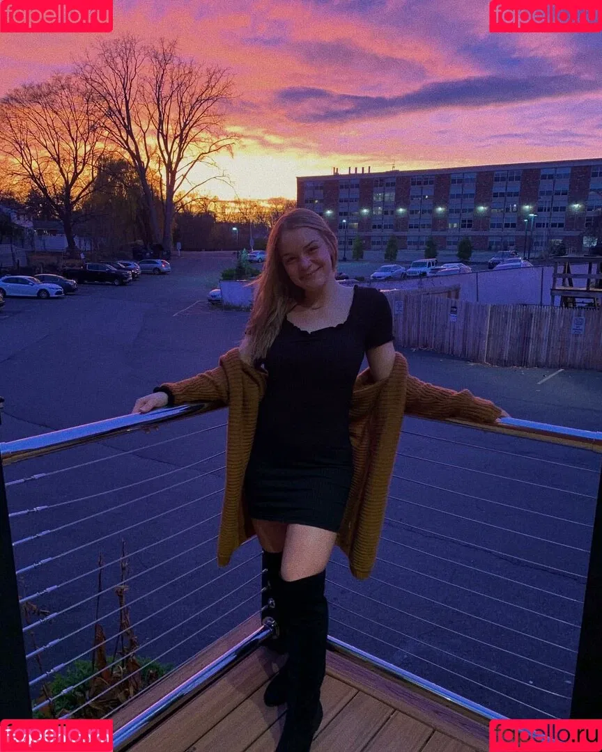 Alysia Kelley Onlyfans Photo Gallery 