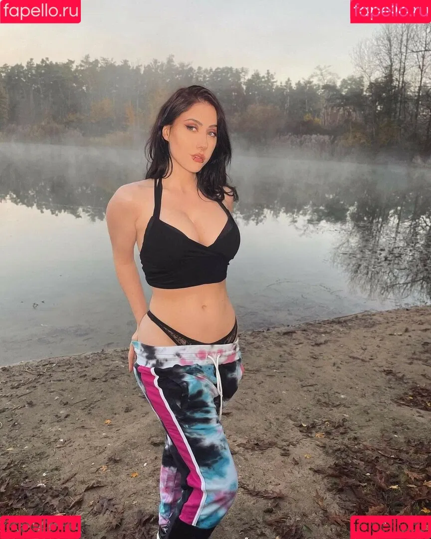 leynainu Onlyfans Photo Gallery 