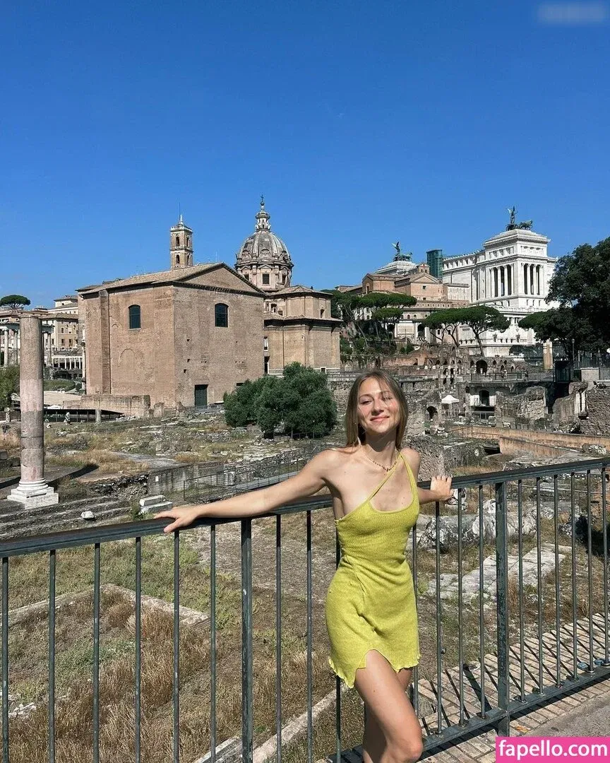 Leilaluuu Onlyfans Photo Gallery 