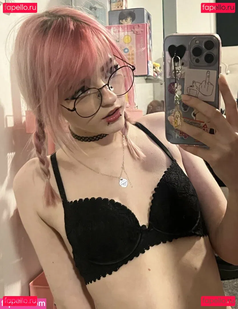 pawiimiina Onlyfans Photo Gallery 