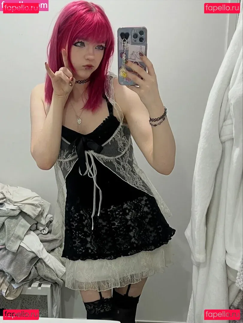 pawiimiina Onlyfans Photo Gallery 