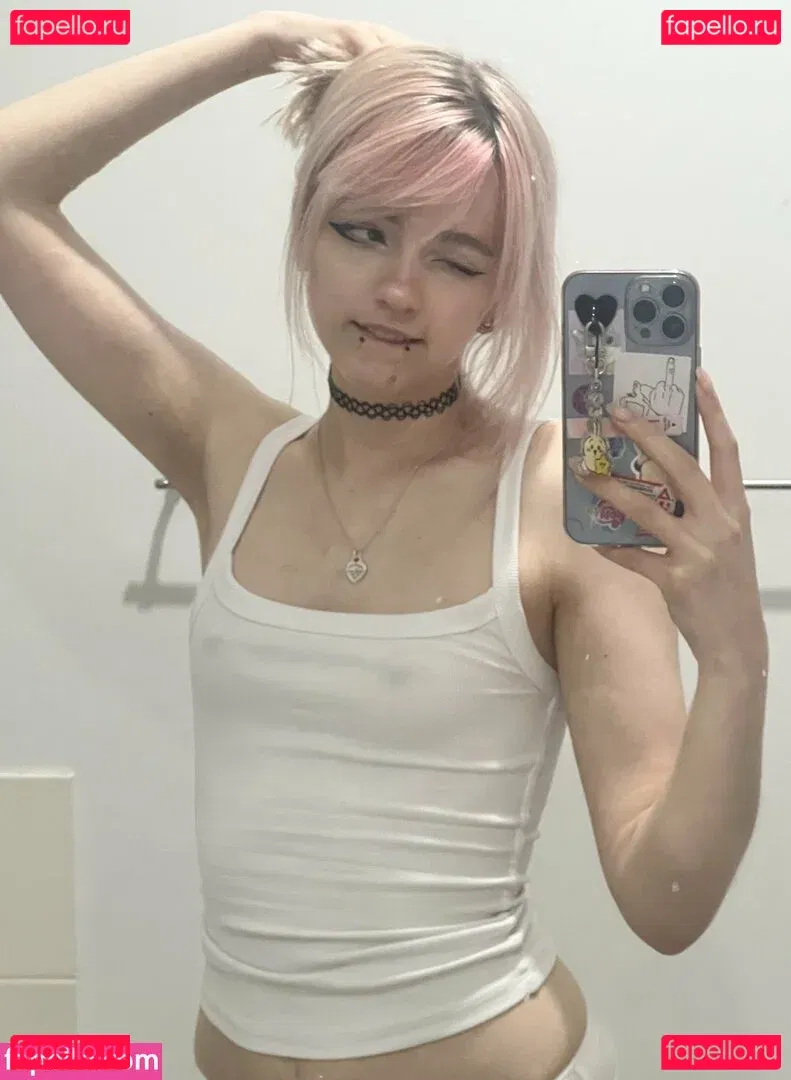 pawiimiina Onlyfans Photo Gallery 