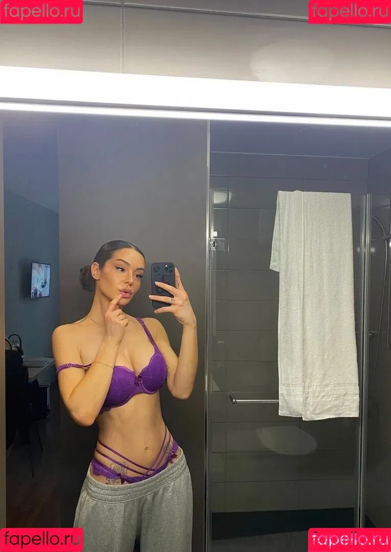 Debora Gabriella Onlyfans Photo Gallery 