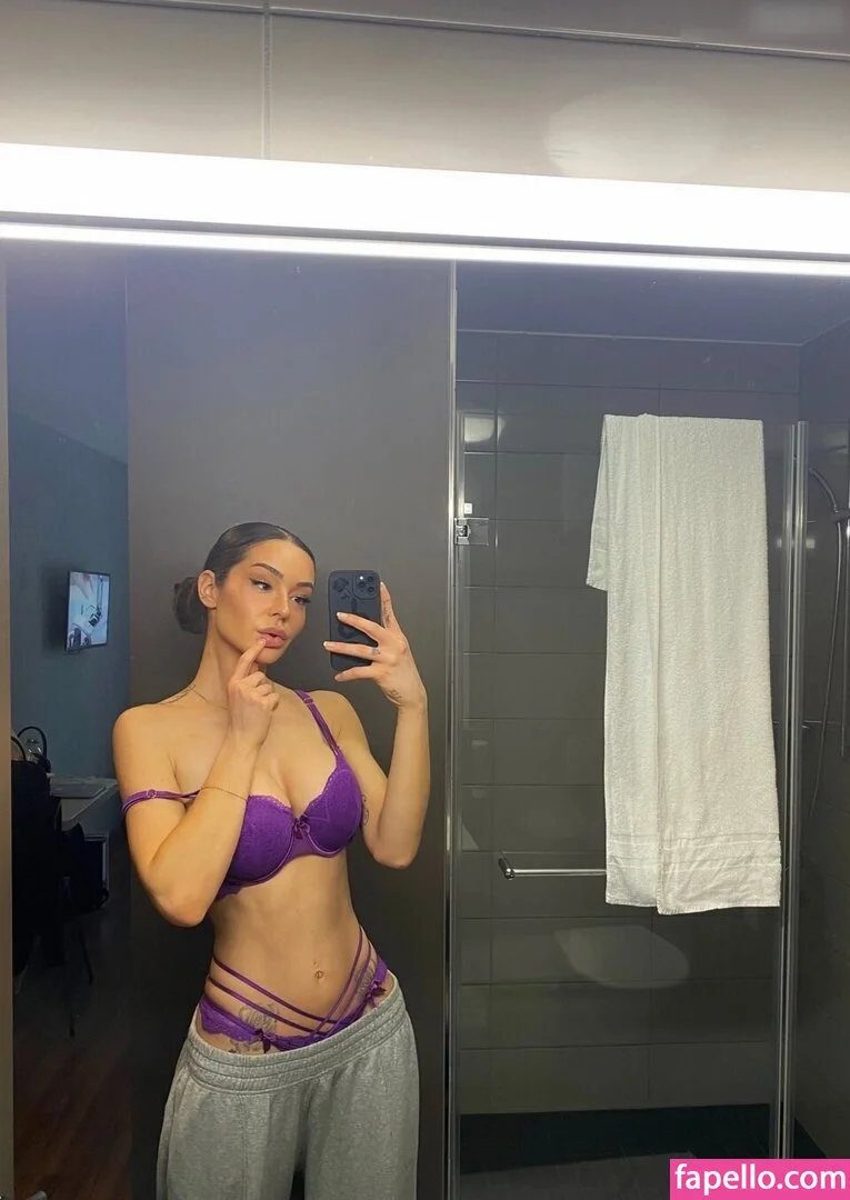 Debora Gabriella Onlyfans Photo Gallery 