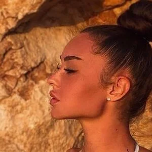 Debora Gabriella Onlyfans Photo Gallery 