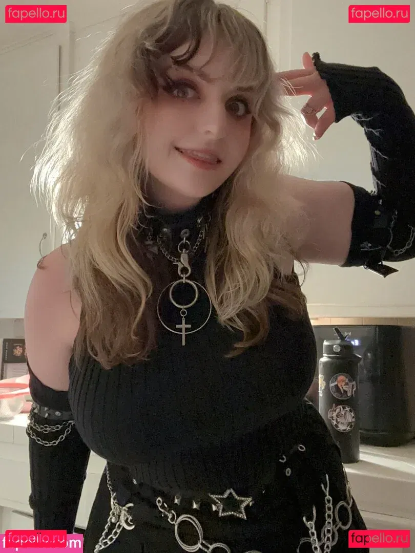 Aretteepls Onlyfans Photo Gallery 