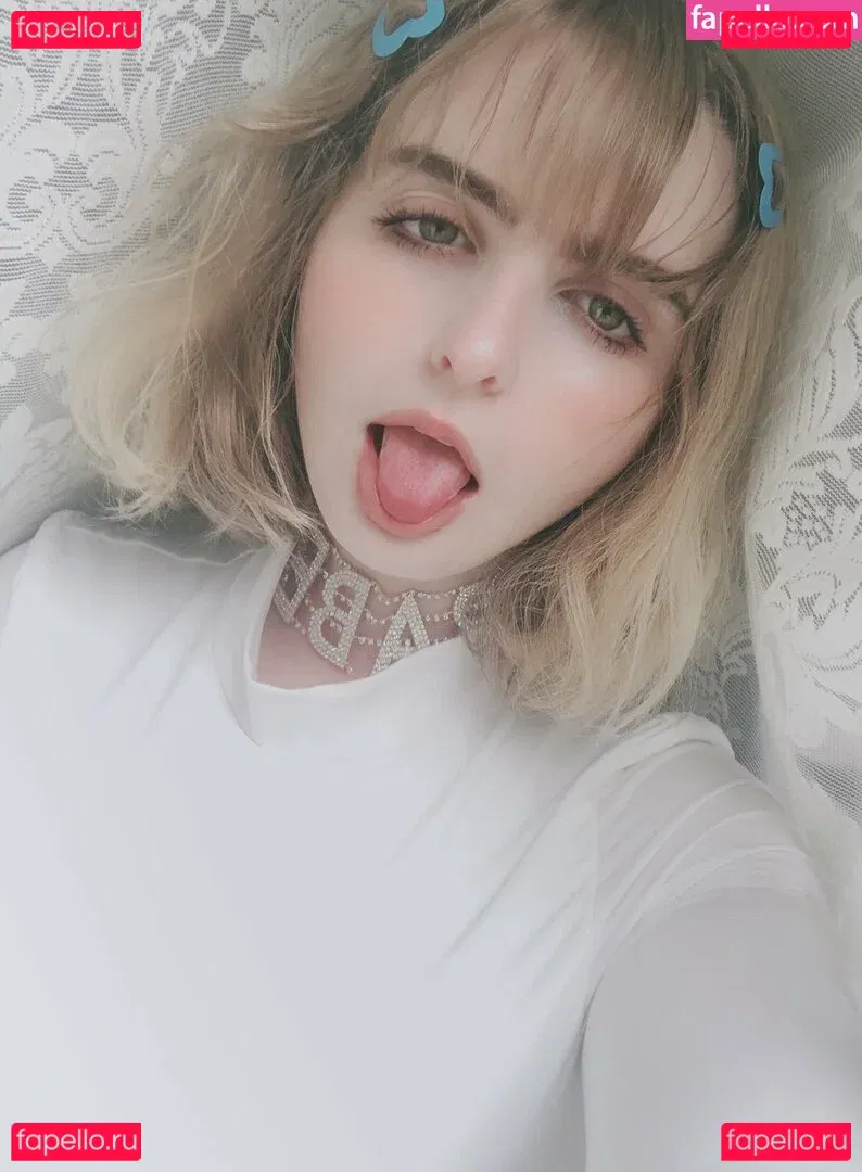 Aretteepls Onlyfans Photo Gallery 