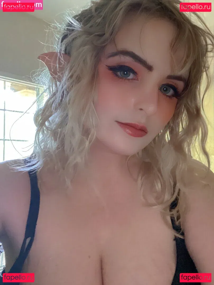 Aretteepls Onlyfans Photo Gallery 