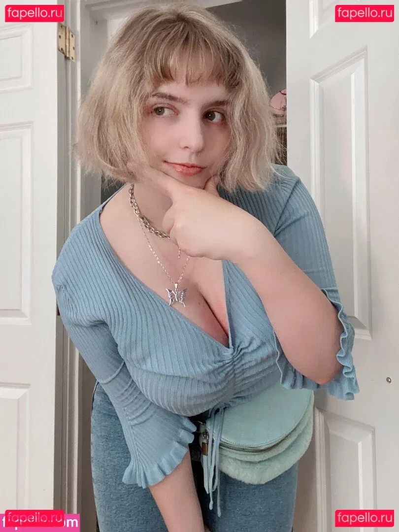 Aretteepls Onlyfans Photo Gallery 