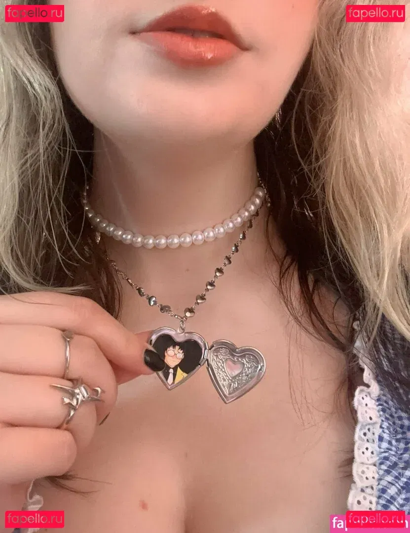 Aretteepls Onlyfans Photo Gallery 