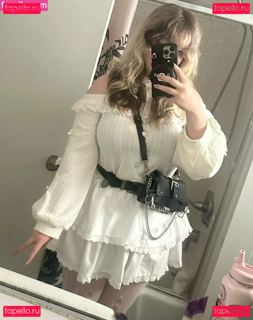 Aretteepls Onlyfans Photo Gallery 