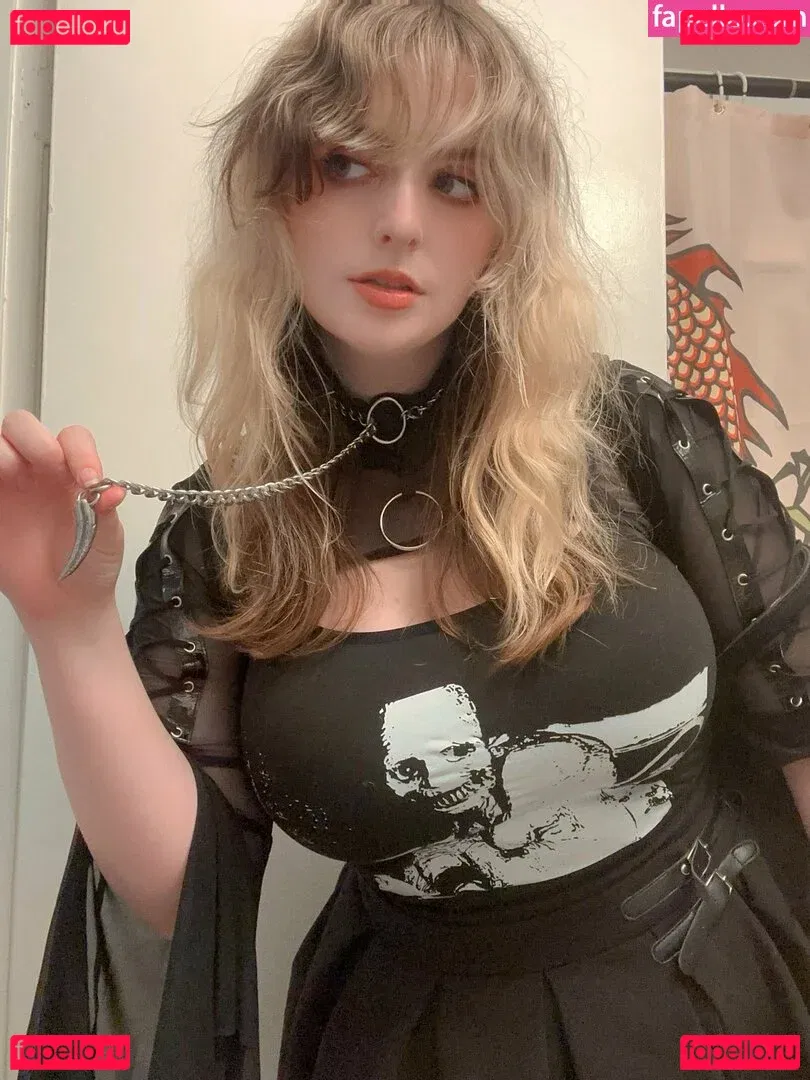 Aretteepls Onlyfans Photo Gallery 