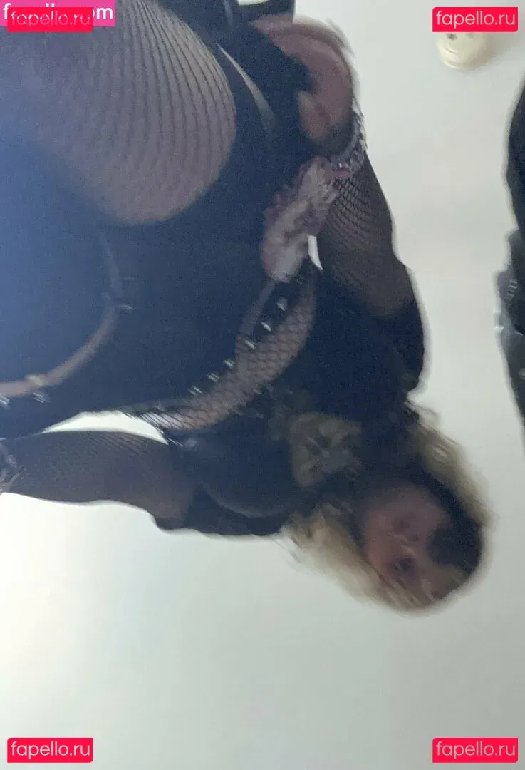 Aretteepls Onlyfans Photo Gallery 