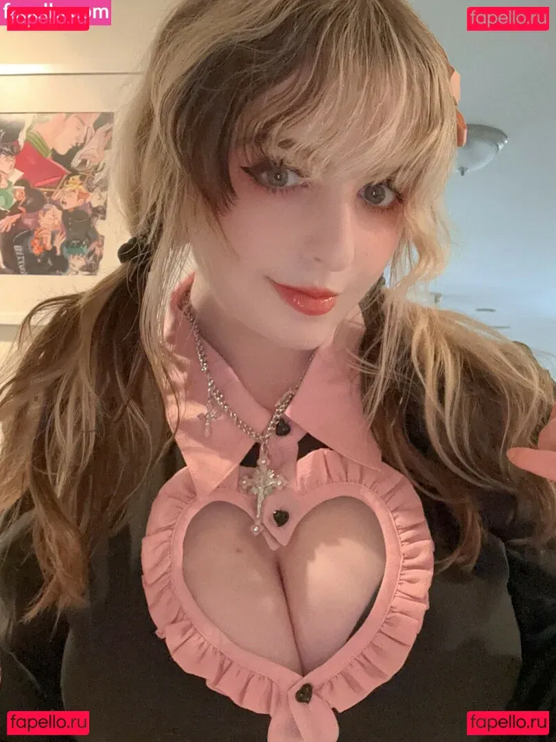 Aretteepls Onlyfans Photo Gallery 