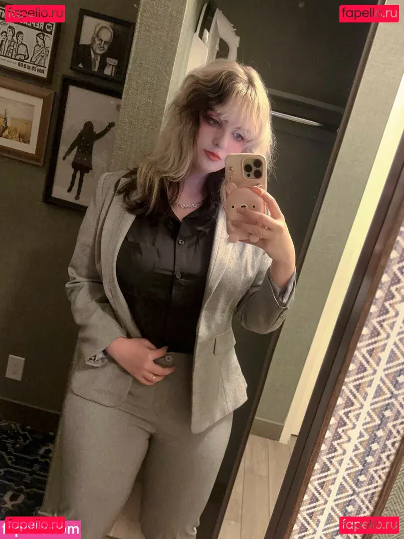 Aretteepls Onlyfans Photo Gallery 