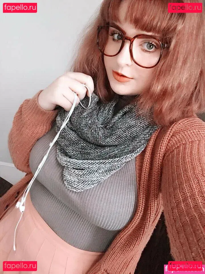 Aretteepls Onlyfans Photo Gallery 