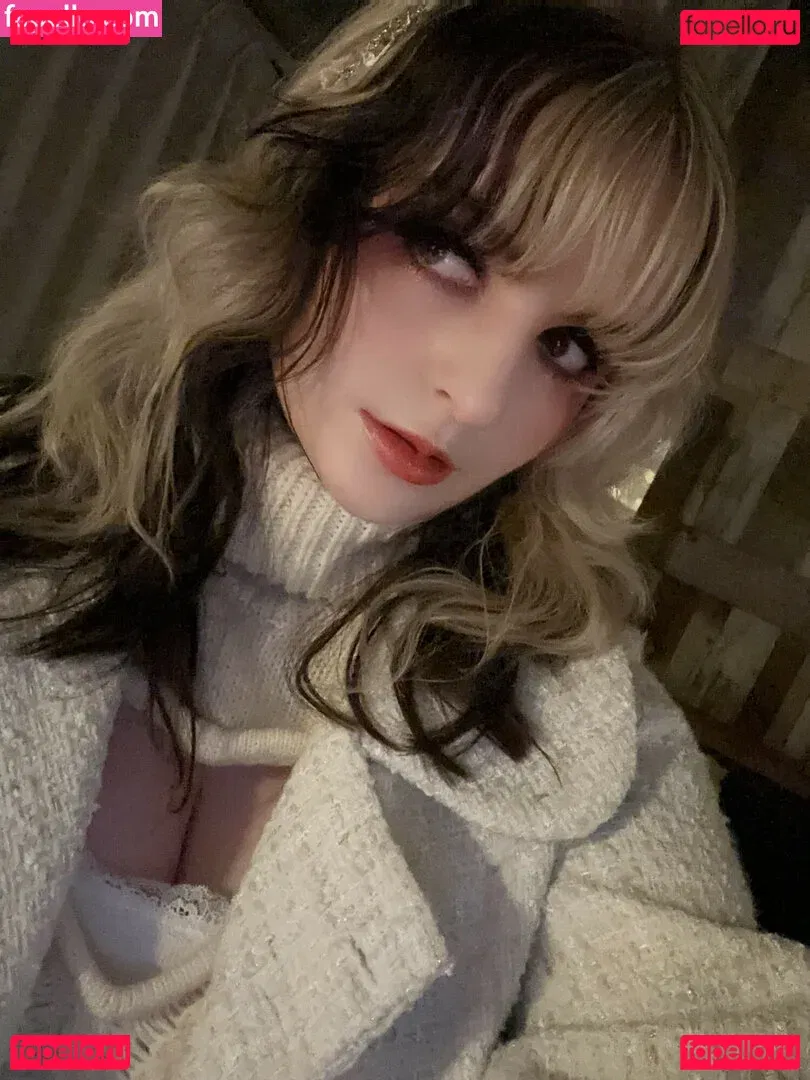 Aretteepls Onlyfans Photo Gallery 