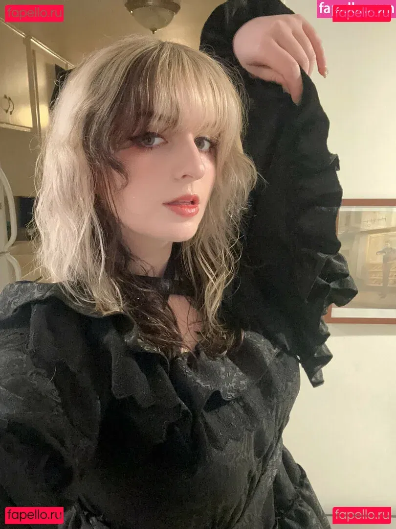 Aretteepls Onlyfans Photo Gallery 