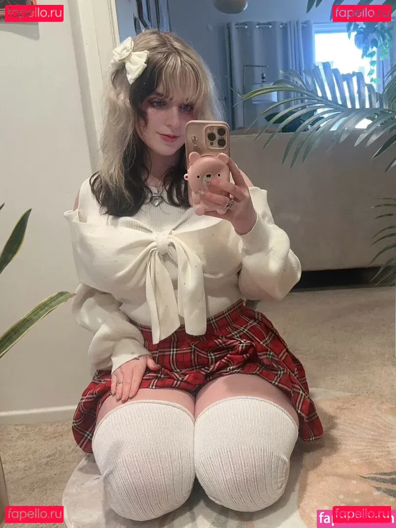 Aretteepls Onlyfans Photo Gallery 