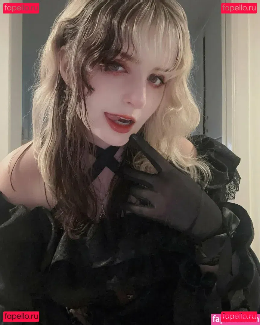 Aretteepls Onlyfans Photo Gallery 