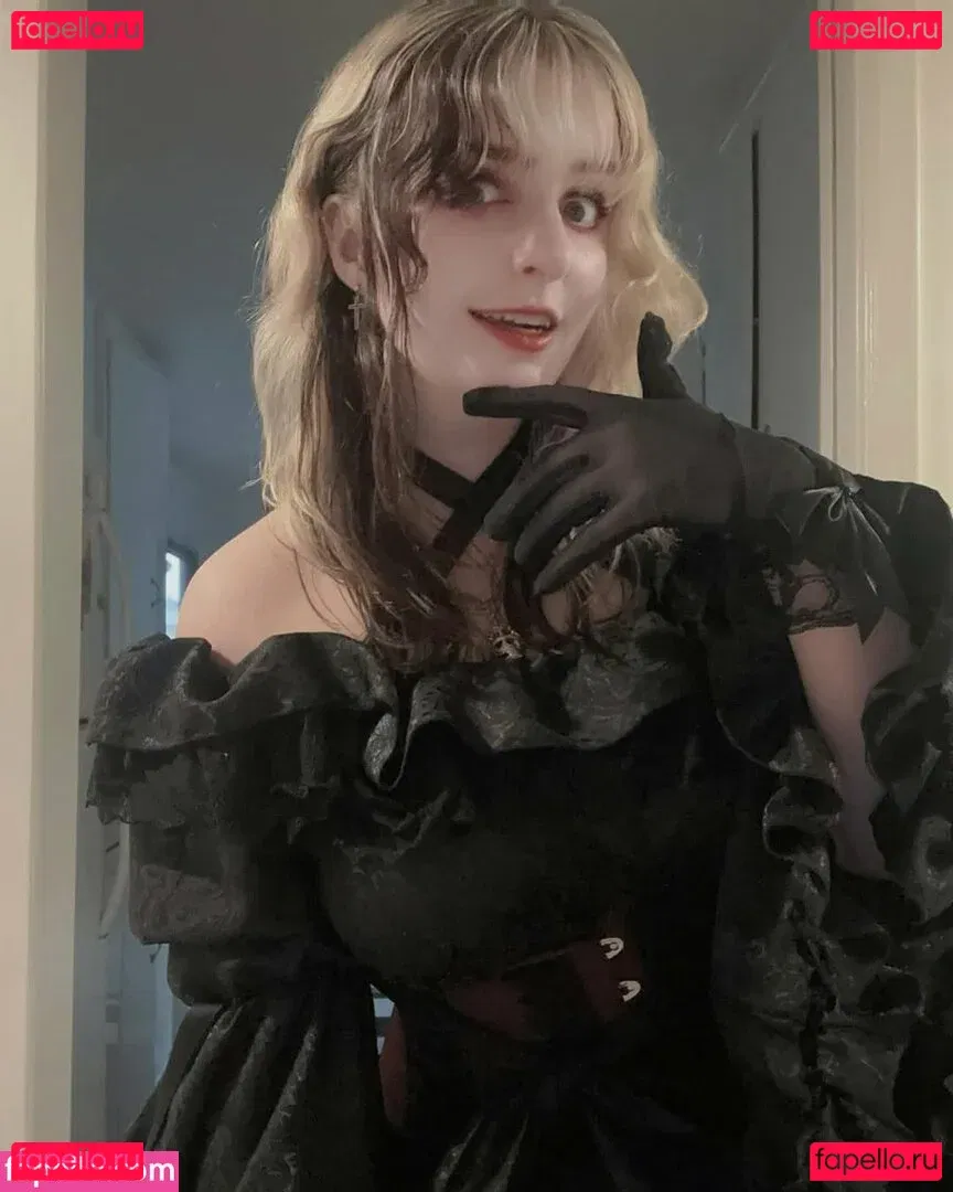 Aretteepls Onlyfans Photo Gallery 