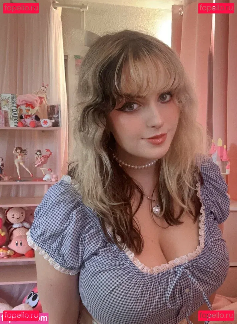 Aretteepls Onlyfans Photo Gallery 