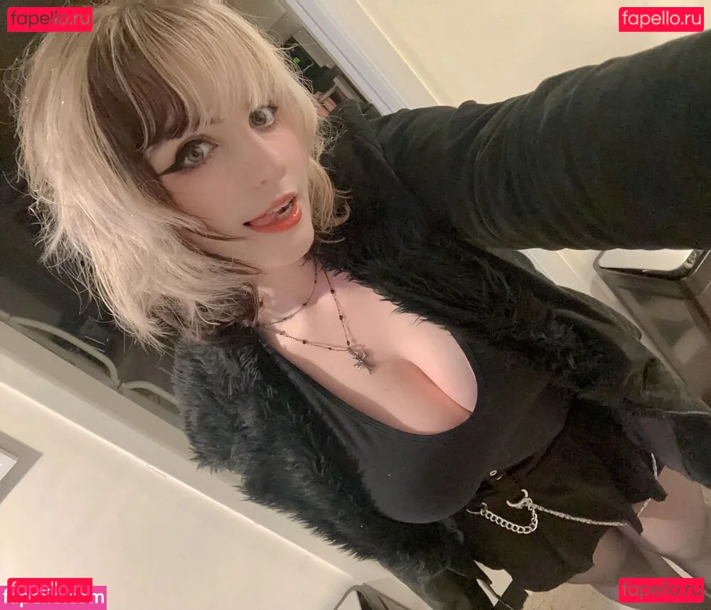 Aretteepls Onlyfans Photo Gallery 