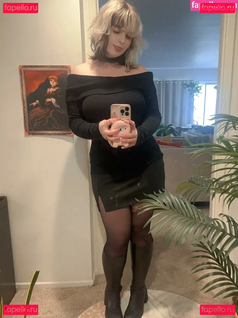 Aretteepls Onlyfans Photo Gallery 