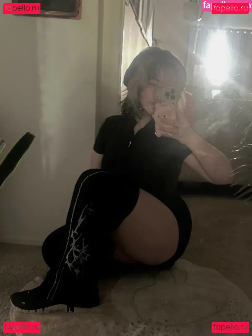 Aretteepls Onlyfans Photo Gallery 