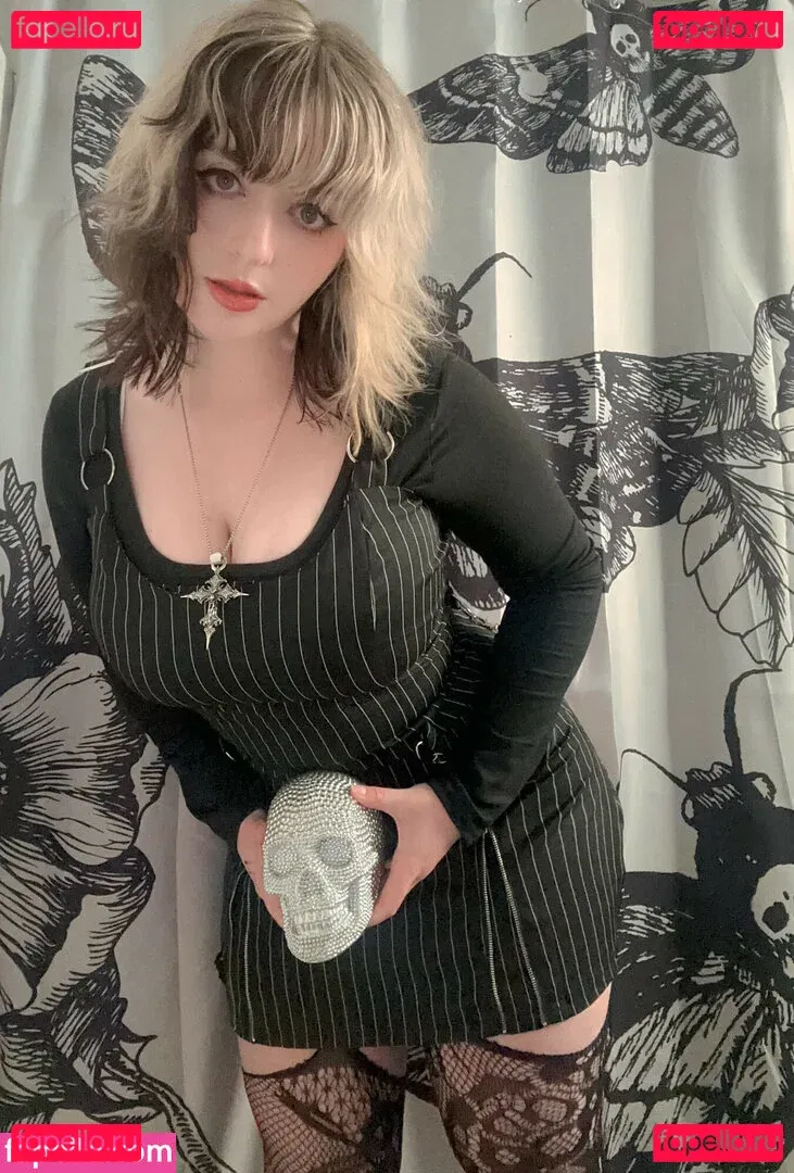 Aretteepls Onlyfans Photo Gallery 