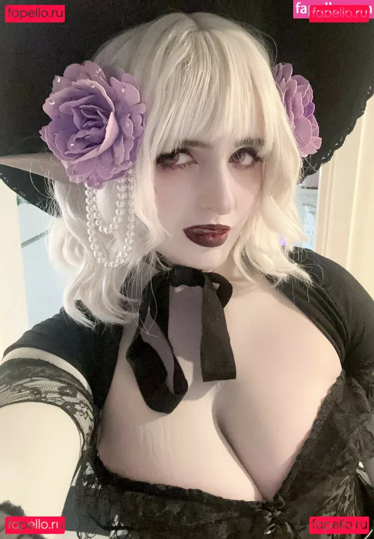 Aretteepls Onlyfans Photo Gallery 