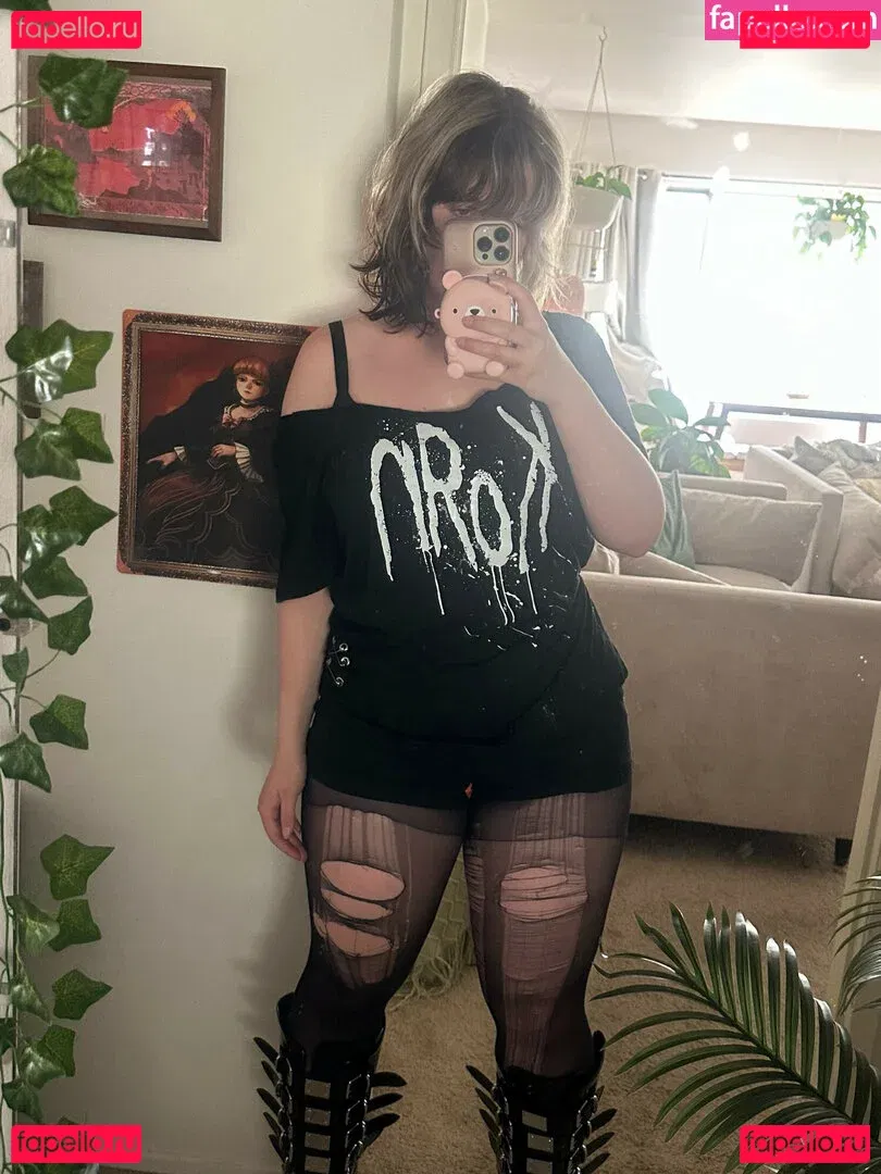 Aretteepls Onlyfans Photo Gallery 