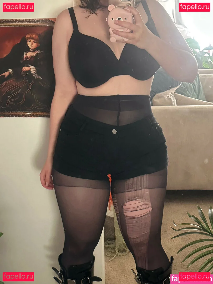 Aretteepls Onlyfans Photo Gallery 