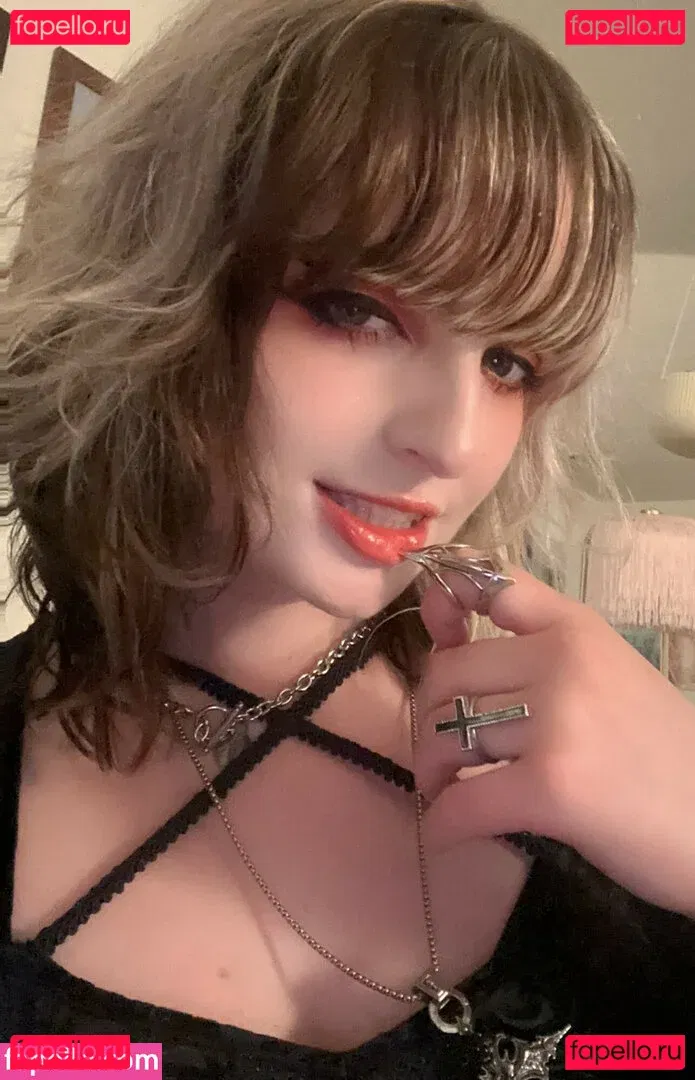 Aretteepls Onlyfans Photo Gallery 