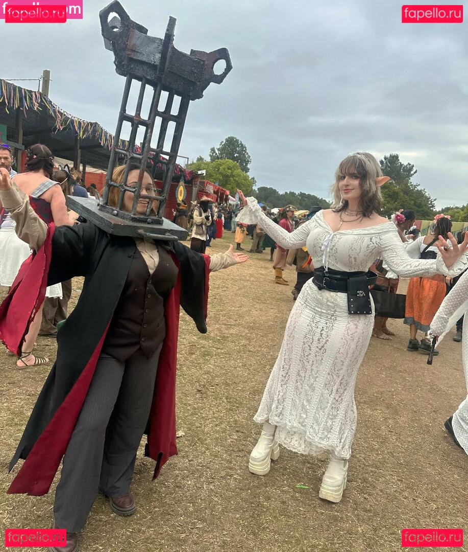 Aretteepls Onlyfans Photo Gallery 