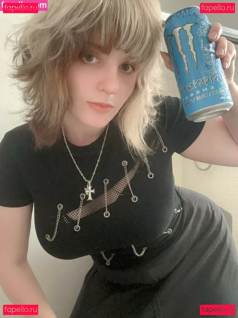 Aretteepls Onlyfans Photo Gallery 