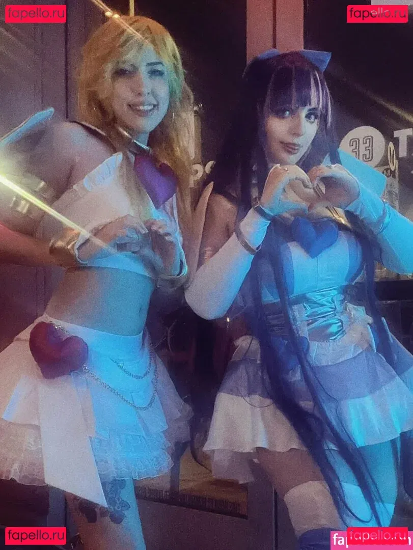 Aretteepls Onlyfans Photo Gallery 