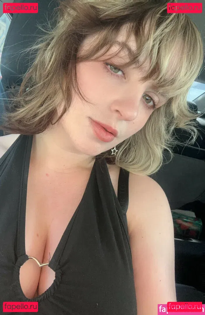 Aretteepls Onlyfans Photo Gallery 