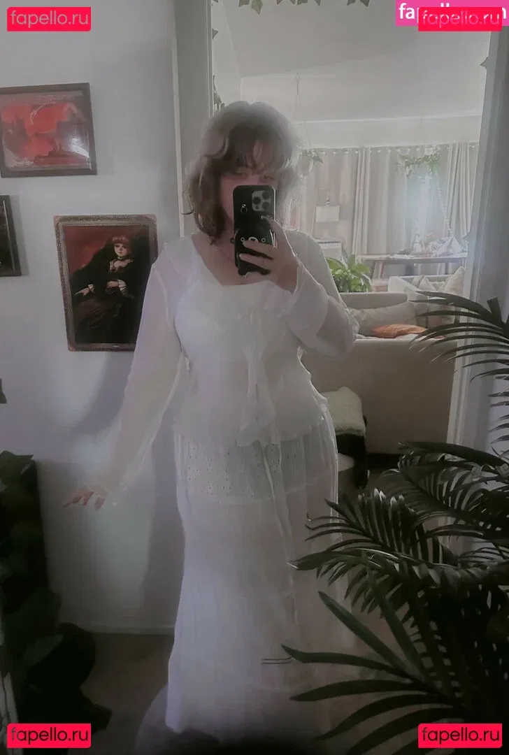 Aretteepls Onlyfans Photo Gallery 