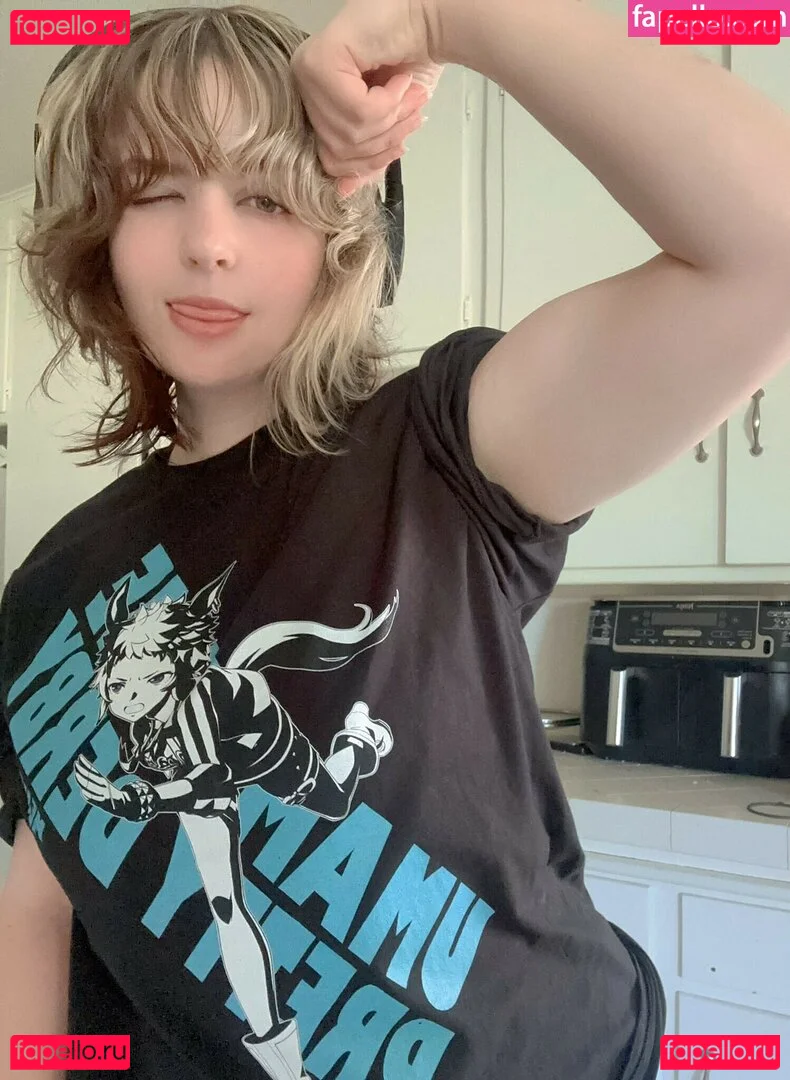 Aretteepls Onlyfans Photo Gallery 