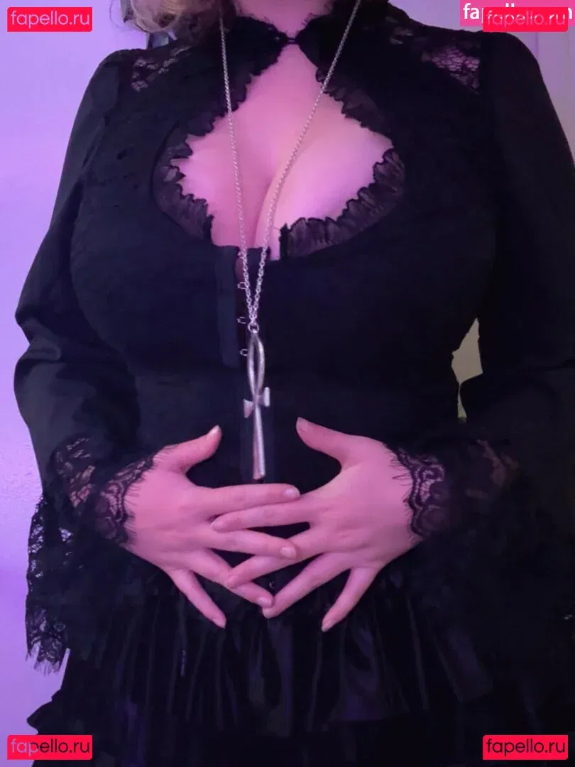 Aretteepls Onlyfans Photo Gallery 